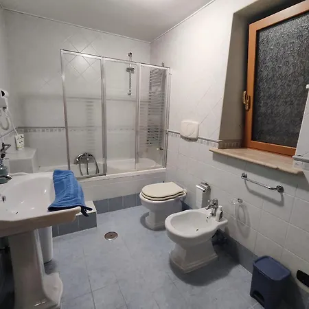 Domus Laurenza Guest house *